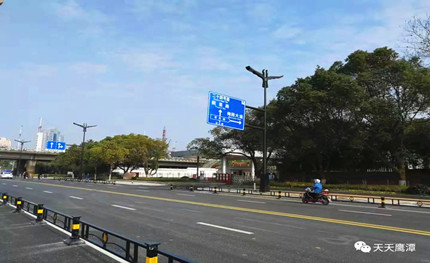 鷹潭首條智慧大道上這些智慧路燈，是怎樣使用“三頭六臂”的？