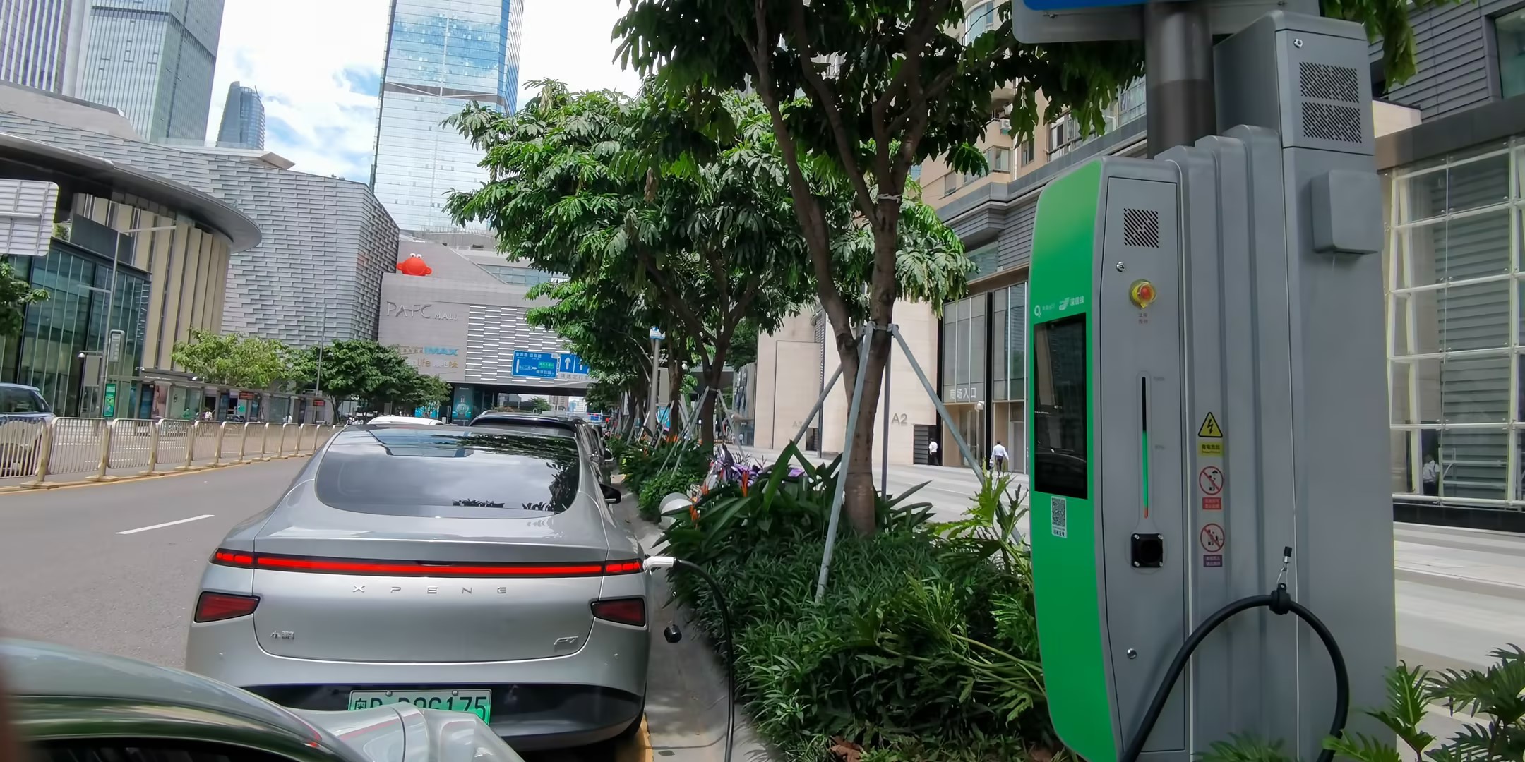 華體科技“青青儲充”：成都雙流企業(yè)或?qū)⒏淖冸娏δ茉垂窬?/></figure>
				  <figcaption>
					 <time>>2023年11月</time>
					 <h3>華體科技“青青儲充”：成都雙流企業(yè)或?qū)⒏淖冸娏δ茉垂窬?/h3>
					 <b></b>
					 <div   id=